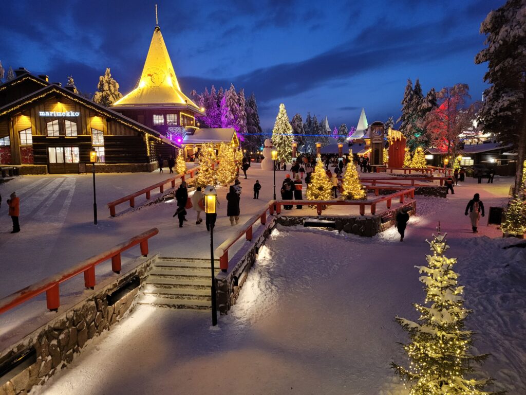 Vacanze di Dicembre 2024 in Finlandia e Lapponia
